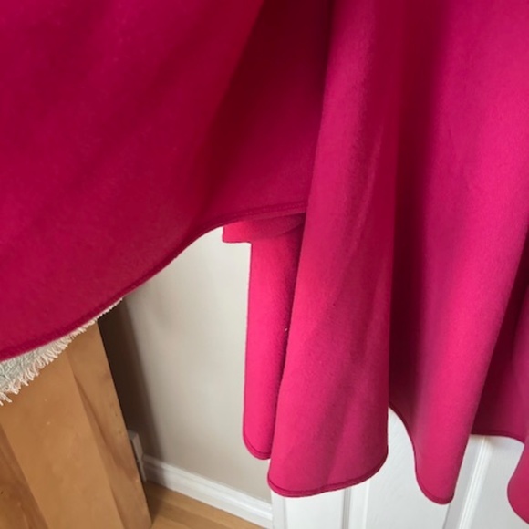 Hannah Women's Pink Barbie One Size Cape Shawl  Wool Made in Canada - Picture 5 of 6